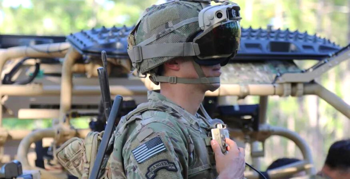 Enhancing Battlefield Awareness: HoloLens Technology's Impact on Infantry Combat